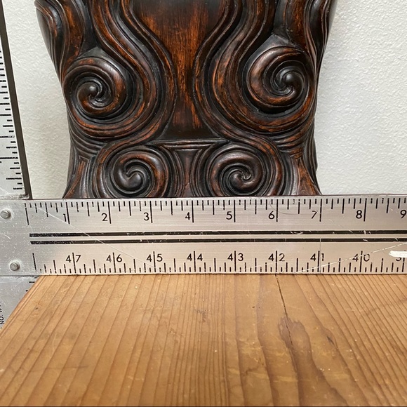 Gorgeous Boho Tribal Carved Wood/Resin Brown Uttermost  Table Lamp - Picture 5 of 9